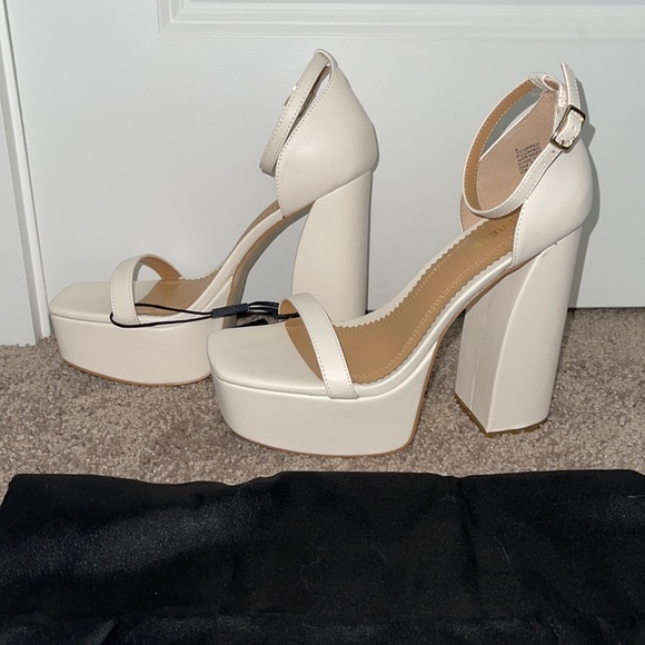 Brand new never worn cream platform express heel with ankle strap size 8 - Picture 4 of 7
